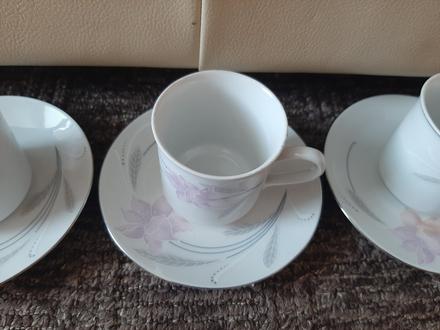 Šálky s podšálkami sabina loučky,