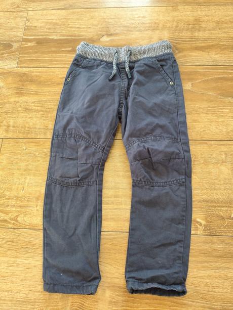 Vyteplene nohavice, 98