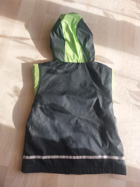 Nepremokavá bunda, lupilu,98