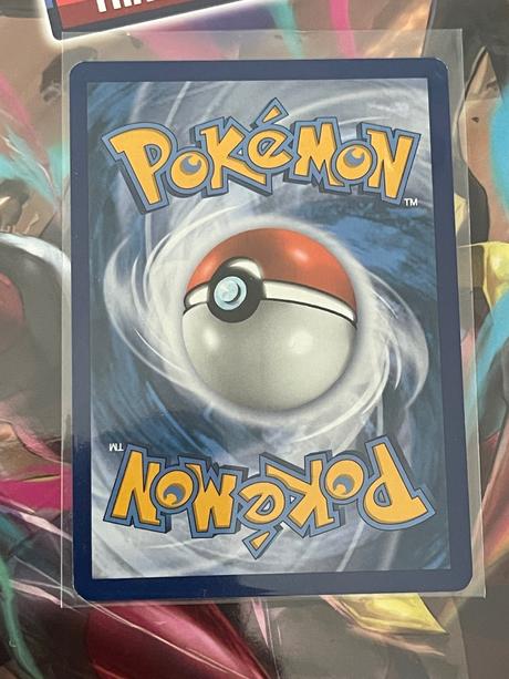 Kartička charizard vzácna originál, 