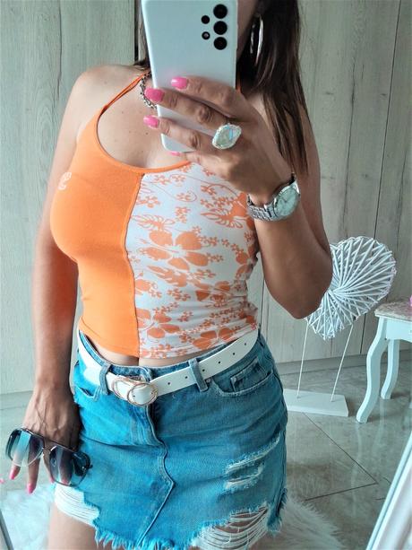 Top okolo krku-s, s