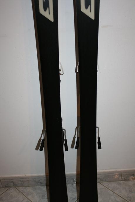 Švajčiarske lyže stockli laser 146 cm, 140-149 cm