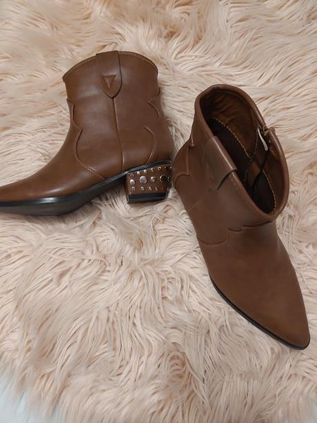 Hnede nizke cizmy nove, 37