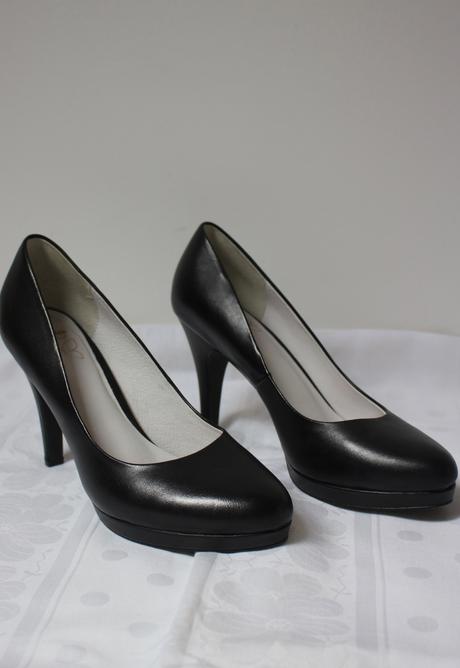 Čierne lodičky, baťa,40