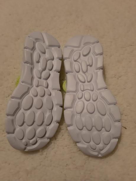 Letné topánočky, 28