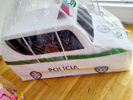 2 nové originálne torty koniky a polícia z uteráko, 