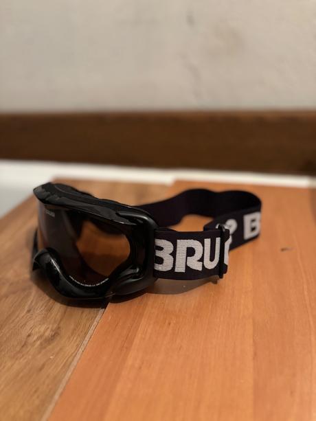 Okuliare+helma+ korytnačka na chrbát, 