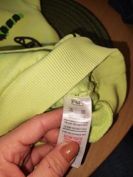 Mikina 4-5 rokov, f&f,110