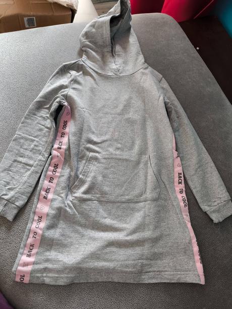 Balík oblečenia pre dievča veľkosť 122/128, 122–134