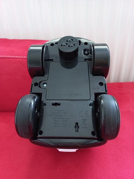 Auto na dialkove ovladanie chicco,