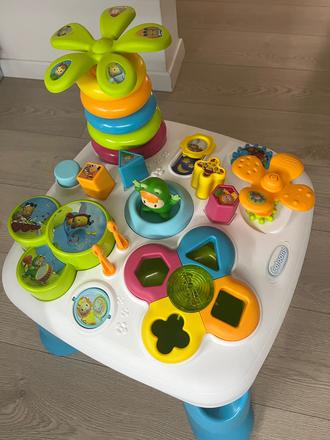 Didaktický stolík smoby,