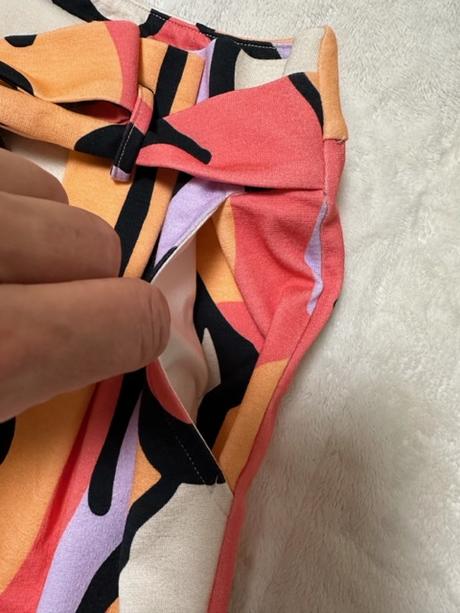 Krátka farebná suknička zn. magenta, l / m