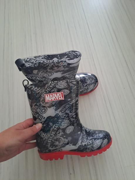 Krasne gumáky 31, reserved,31