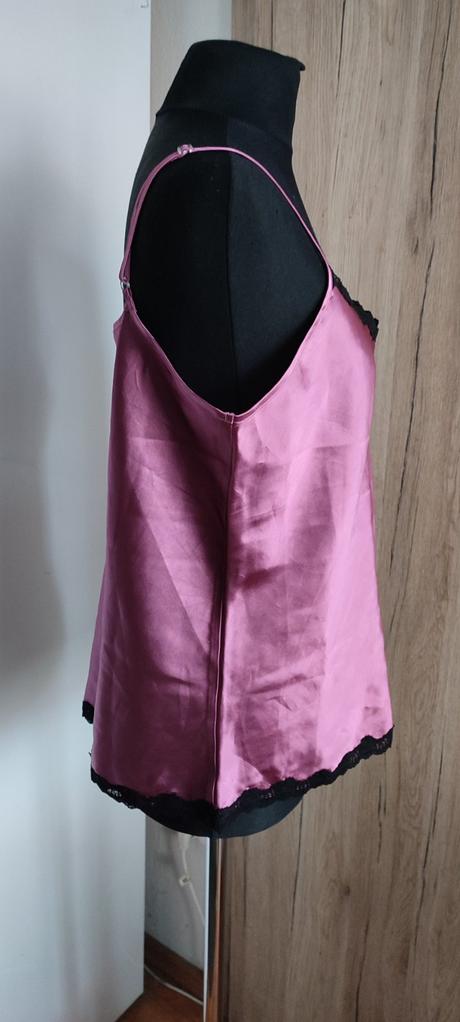 Vrchný diel z pyžamka, 42