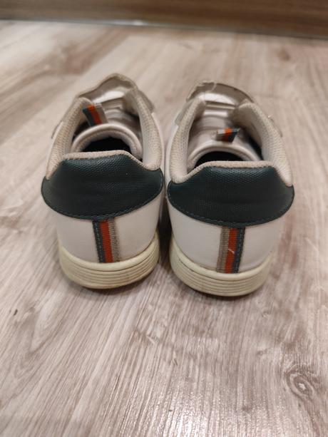 Biele tenisky, lotto,32