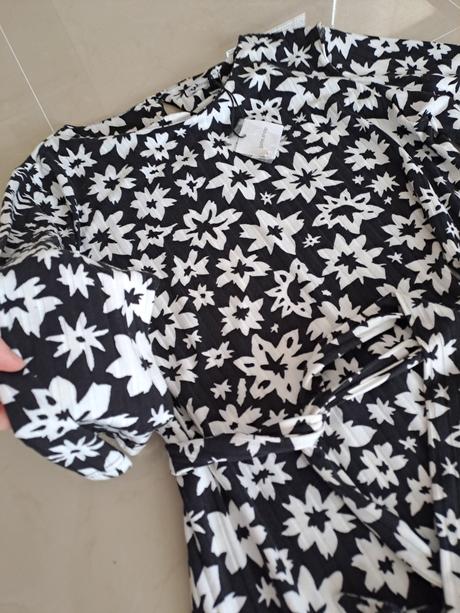 Nové šaty, gate,38