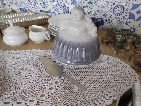 Gazdinká porcelánová-top top stav,, 