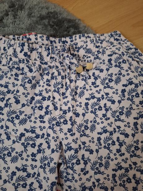 Tenké nohavice, 134