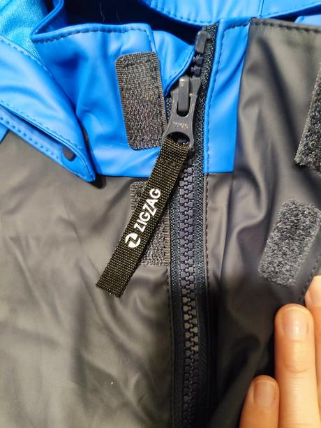 Bunda do dažďa, 110