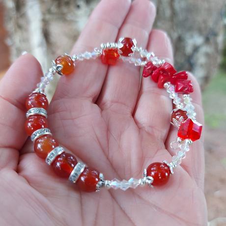 Náramok z karneolu pre baranov, panny alebo levy, 