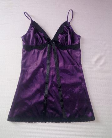 Saténová fialová košieľka, 36