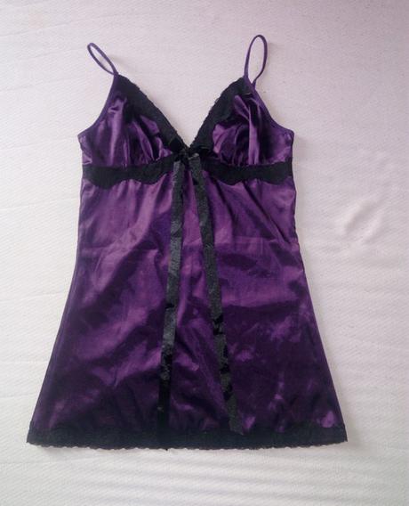 Saténová fialová košieľka, 36