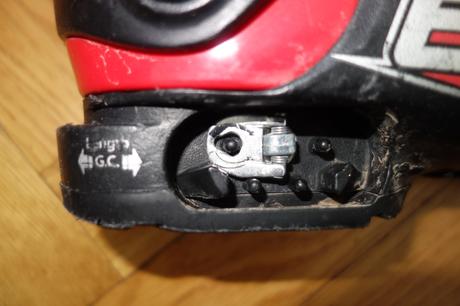 Detské nastaviteľné lyžiarky 30-35, roces