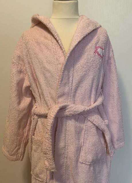 Dievčenský ružový župan, 128