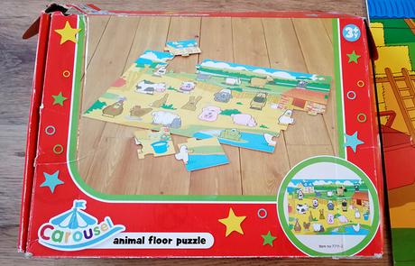 Velke puzzle na zem drevene, 