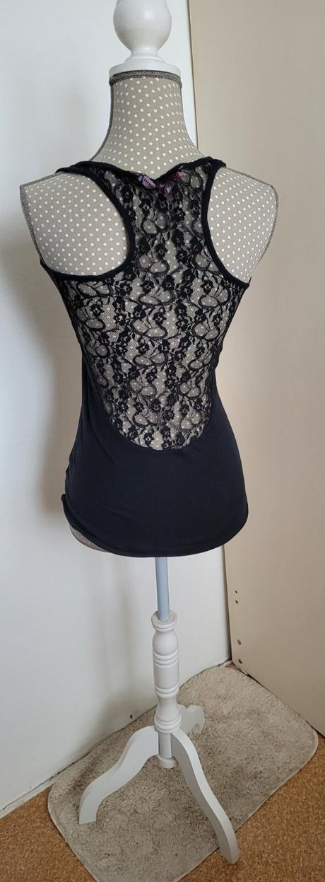 Znač. zaujímavý top, tally weijl,m