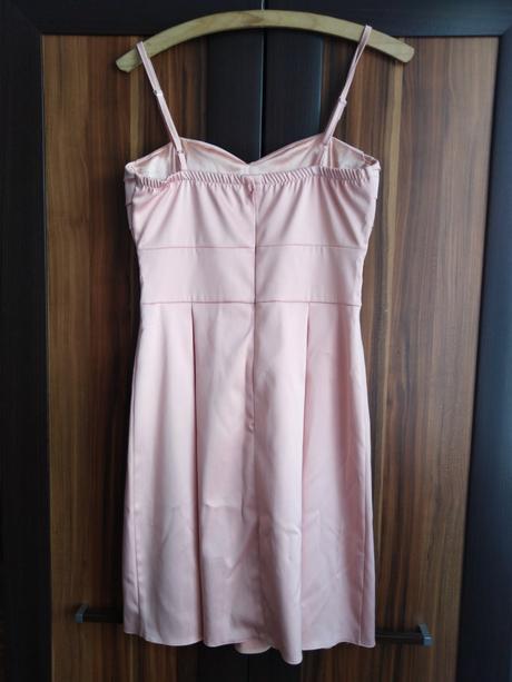 Spoločenské šaty, m