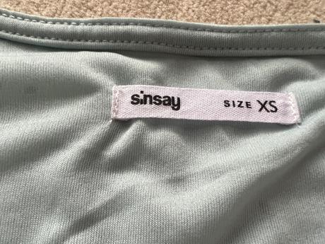 Šaty s 3 volánmi, sinsay,xs