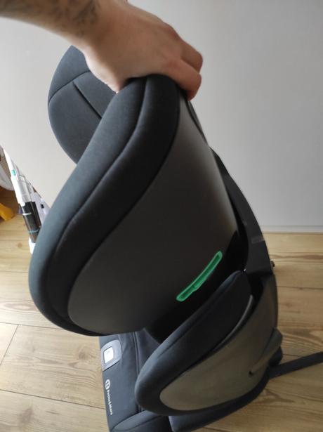 Autosedačka 100-150cm, petite&mars