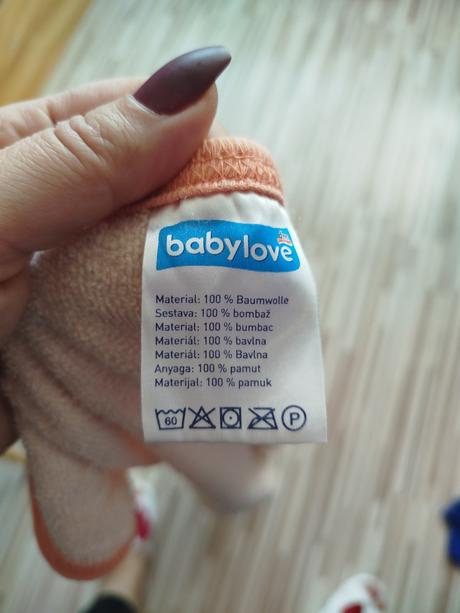 Veci pre bábätko avent. klobúčiky na bradavky atd, 