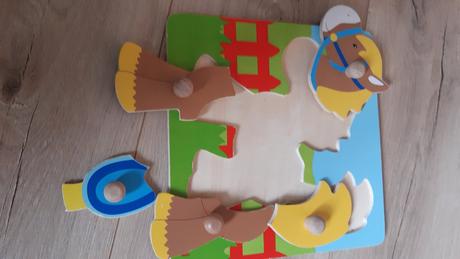 Prvé  puzzle koník, 