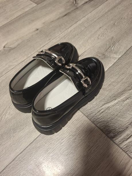 Slávnostna obuv, 31