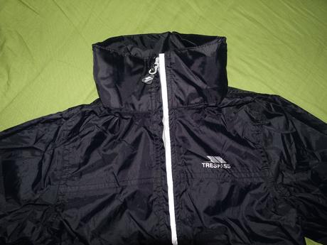 Nova nepremokava bundicka trespass, 98