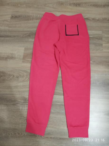 Tepláky, just play,s