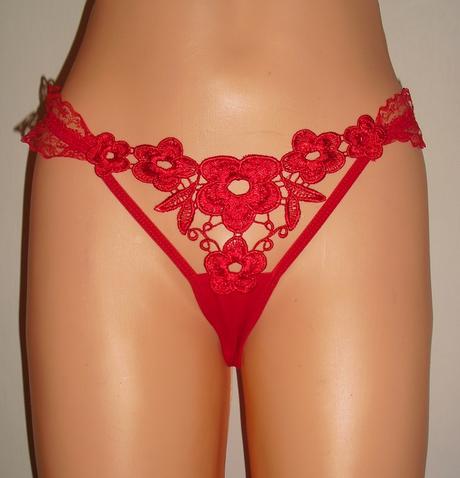 Sexy cervene zdobene tangaciky, s