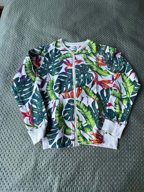 Tričká, legíny,šaty, mikiny - mix oblečenia, 140–152