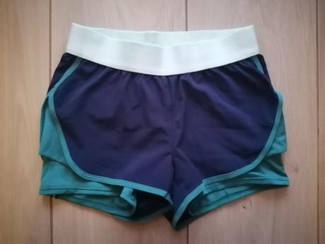 Športové kraťasy so všitými legínami, decathlon,128