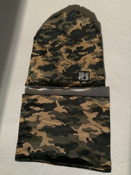 Set - čapica a nákrčník, 