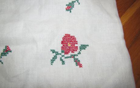 Vyšívaný vankúš, 