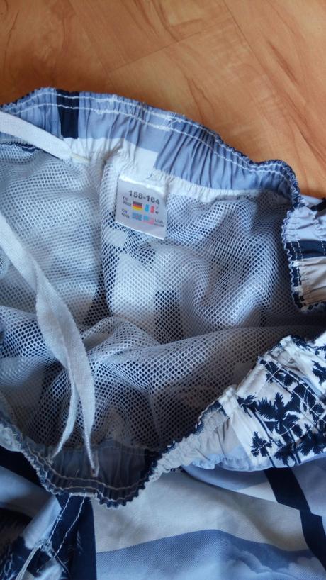 Chlapčenské plavky ( bermudy ) 158/164, 158