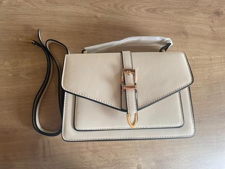 Kabelka crossbody,