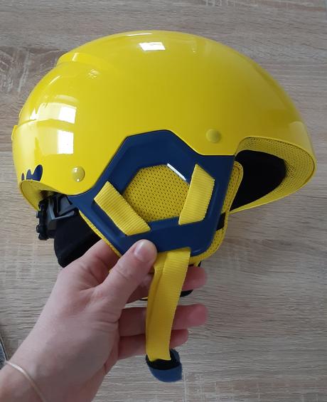 Lyžiarska prilba ako nová,