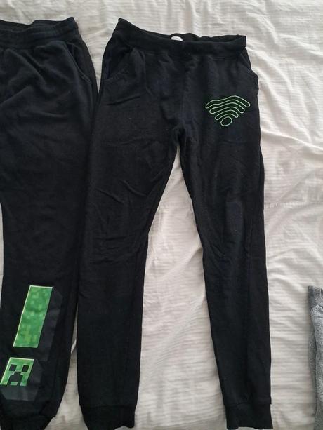 2x chlapčenské teplaky 158, 158