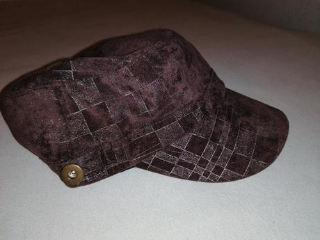 Dámska šiltovka, 