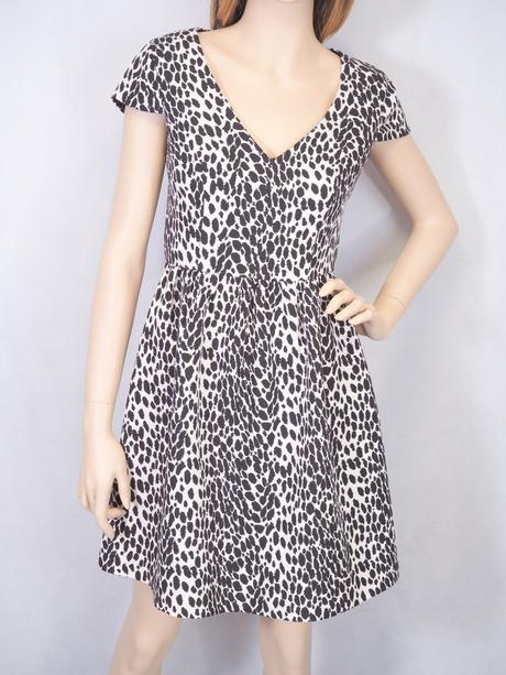 Kvalitné elegantné šaty portmans, 36