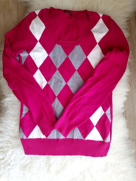 Kasmirovy svetrik, s